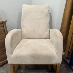 Vennie Rocking Chair (Wayfair)