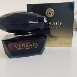 Versace Crystal Noir eau de parfum 1.7 Oz