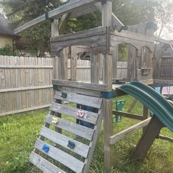Children’s Swing Set With Swings And Slide