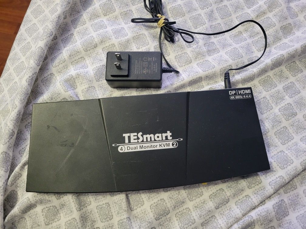 TESmart HDMI KVM Switch 2 Port Dual Monitor Extended Display