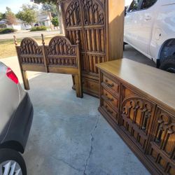 Bed Room Set Vintage