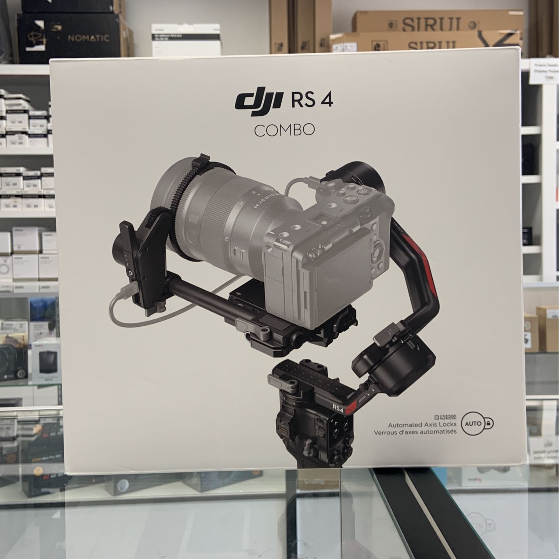 DJI RS 4 Combo Camera Stabilizer 