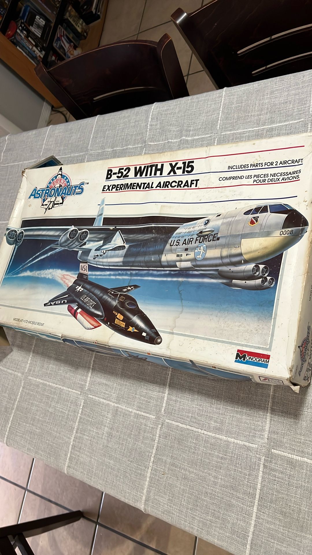 USAF Monogram B-52 With X-15 Experimental Aircraft Model 1:72 1987 Young Astronauts