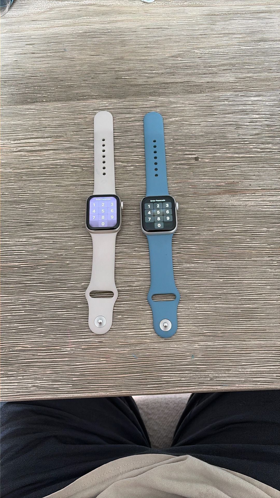 2 Apple Watch SE