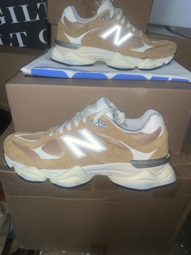 Brand New Men's New Balance 9060 Size 10.5