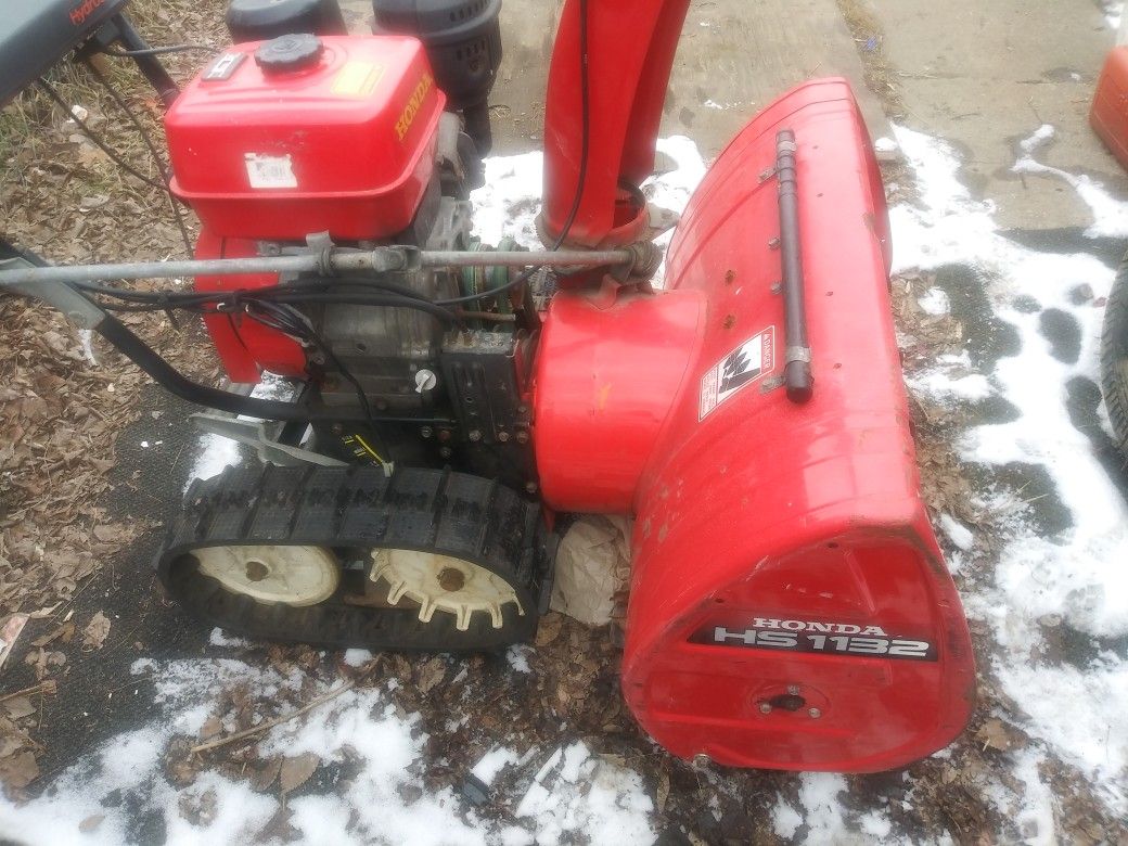 Honda hs1132 snowblower