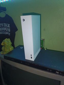 Xbox series s with controller