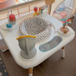 Skip Hop Discoverosity Montessori Activity Center & Play Table