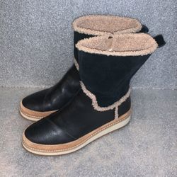 TOMS Leather and Suede Makenna Boots 8-1/2 Uni Sex