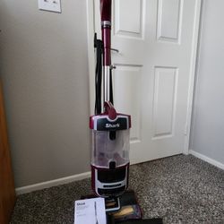 Shark Navigator Lift-Away CU530 Vacuum