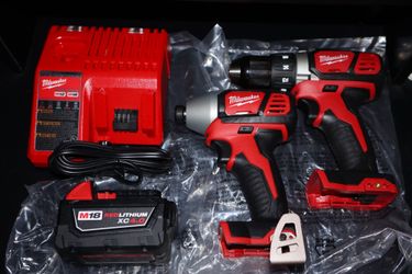 M18 Milwaukee Drill / Impact Driver