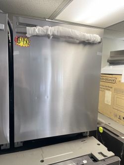 New Samsung Dishwasher 24” Inch Wide 