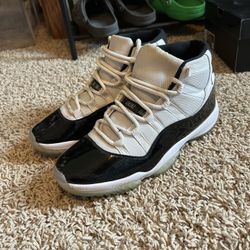 Size 11- Jordan 11 Concord Retro (2011) 