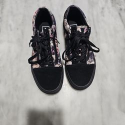 Vans women Old Skool (Velvet) size 7.5