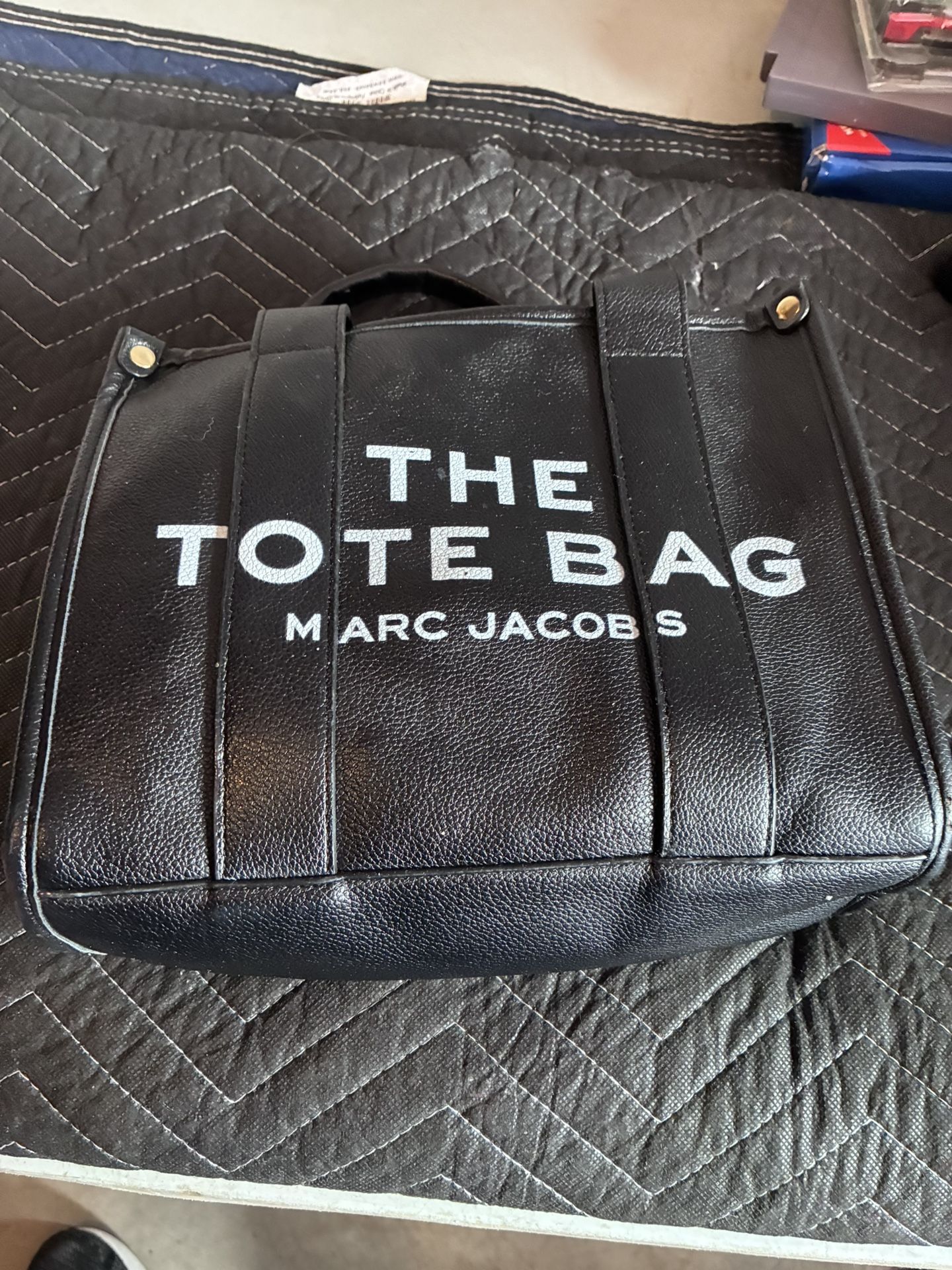 Mark Jacob The Tote Bag