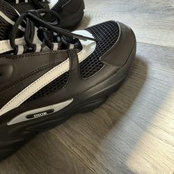 Dior B22 Size 42 / 9 Men 