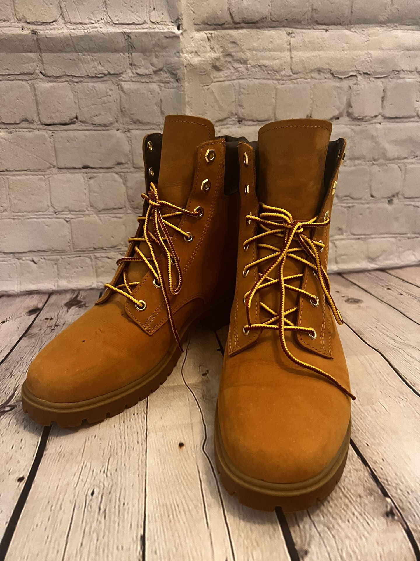 Women’s Timberland Boots Size 8