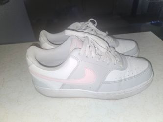Wmn Nike 8.5 $10