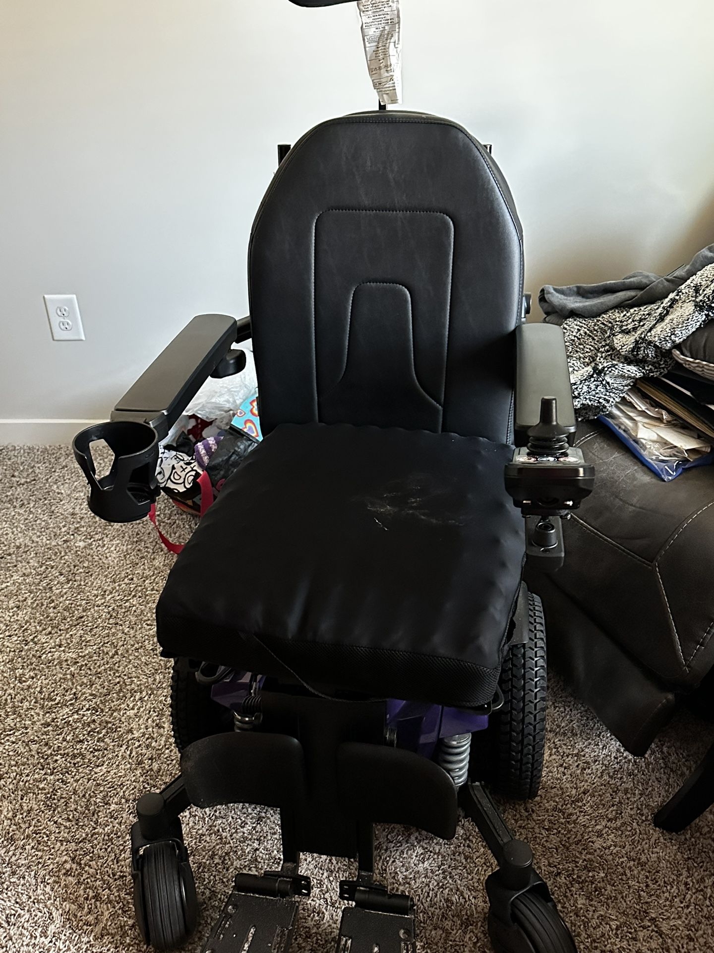 Gently Used Quantum Lift Motorized Wheelchair