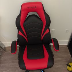 Gaming chair 