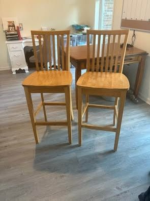 High Bar Solid Wood Bar Stools 2