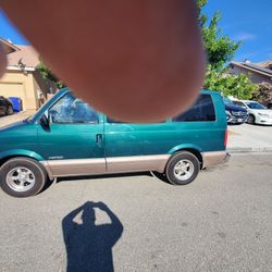 2002 ASTRO Van