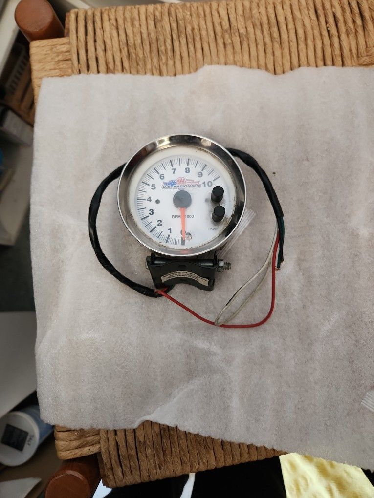 MAC TOOLS .....US Nationals 10 Grand Tachometer