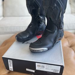 Dainese Torque 3 Out Boots (11)