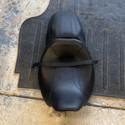 2023 Harley Davidson St. Glide Oem Seat