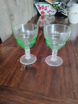 Vintage cocktail coupe glasses set of 2