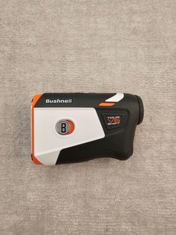 Bushnell tour V6 shift golf rangefinder.  10/10 condition!!!