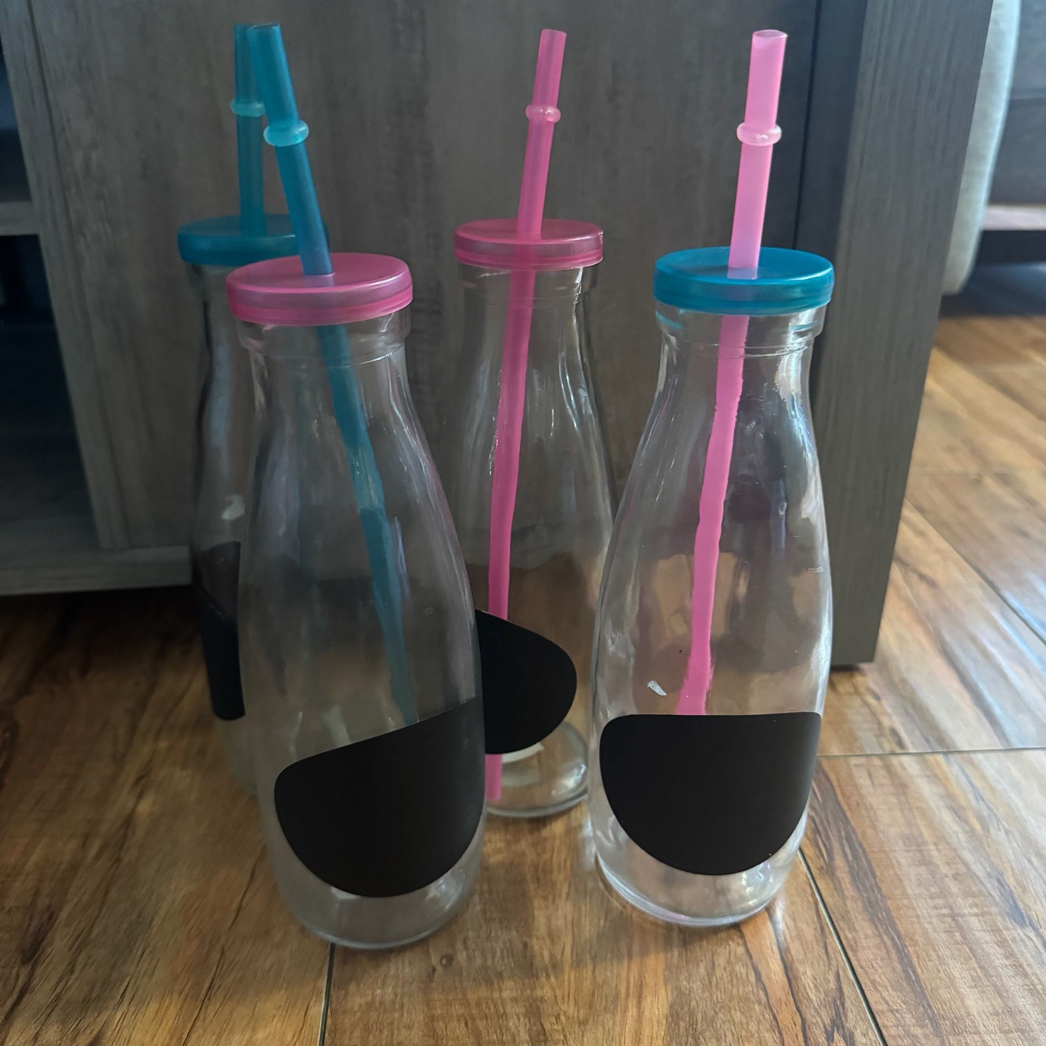 14 Oz Glass Milk Bottles with Plastic Lids & Straws Reusable Pink & Blue 4 Pack