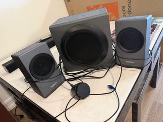 Logitech 2.1 PC Speaker System with Subwoofer