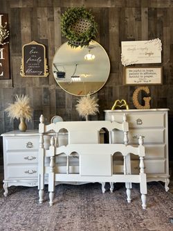Twin bed set