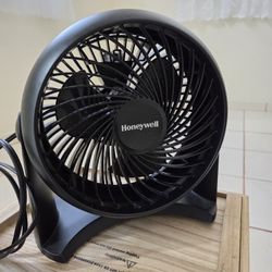 Table Fan Black