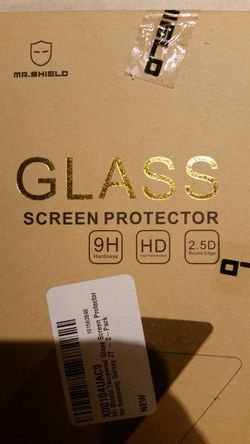 Samsung J7 tempered glass and black case