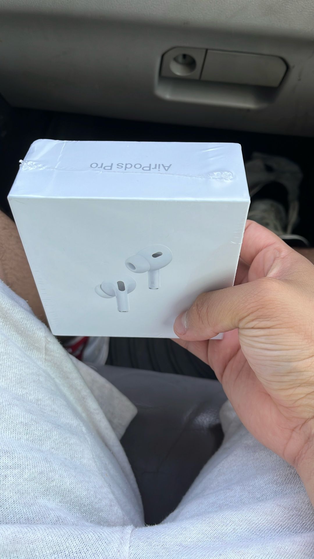 AirPod Gen 2