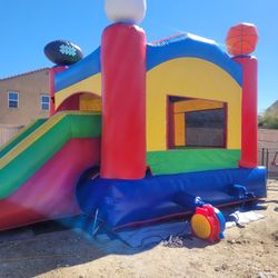 Bounce House With Slide 