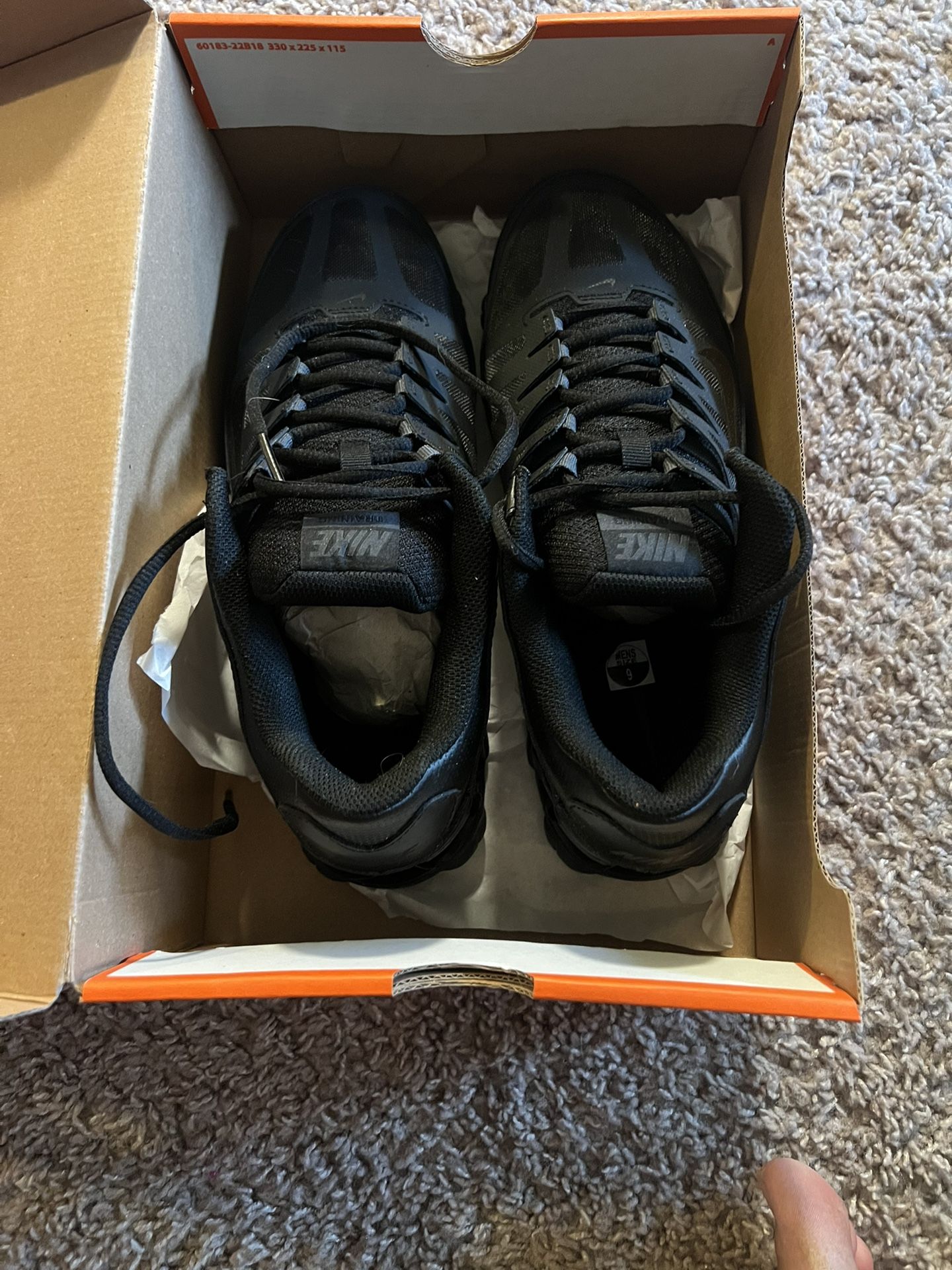 Nike Reax 8 TR Mesh Men's Workout Shoes Size 9