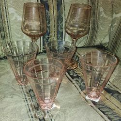 BEAUTIFUL (6) Stunning Rose Colored Glassware Only $1 Taoes Them All!!!