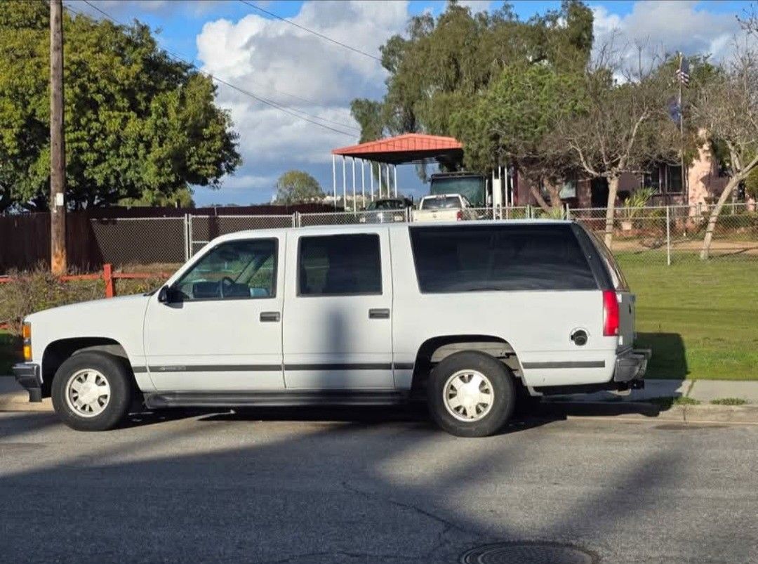 1999 Chevrolet Suburban