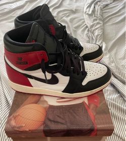 Jordan 1s Blsck toe size 10.5