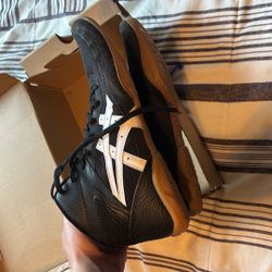 Matflex 7 Black And White Wrestling Shoes 