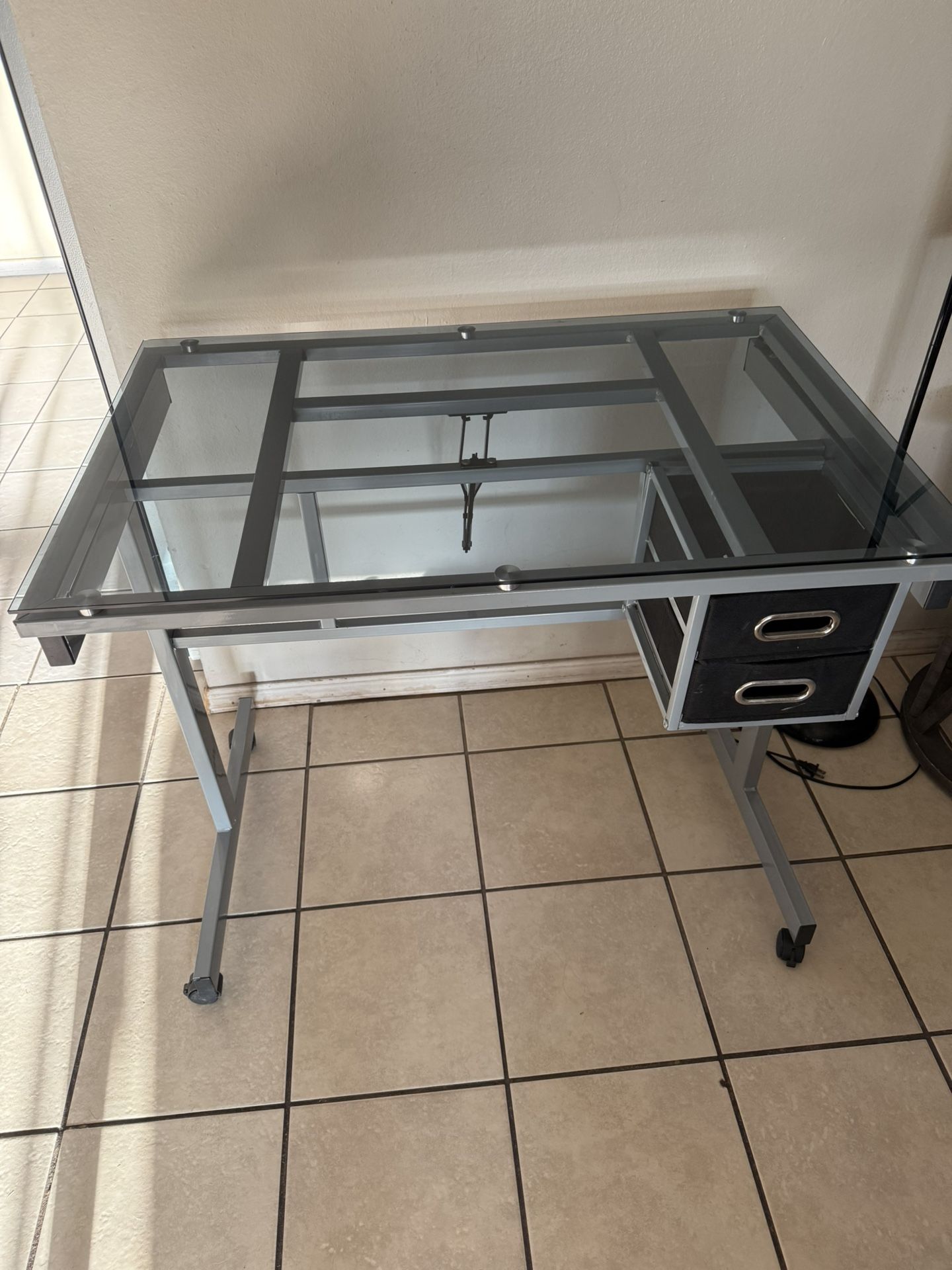 Adjustable Titling Drawing Desk 