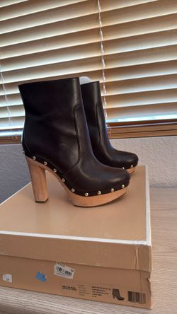 Michael Kors Bootie