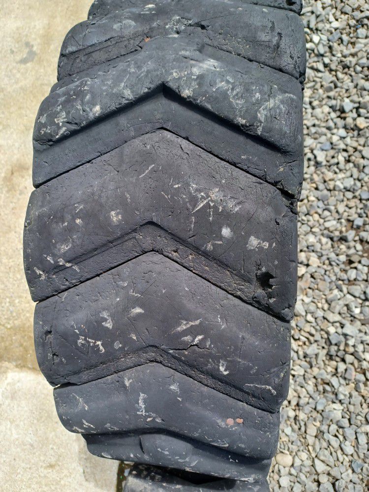 Bobcat Skid Steer Tires