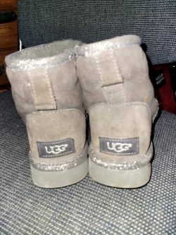UGGS-Ankle High