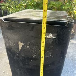 Mini Fridge 