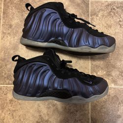 Size (11) Foamposited