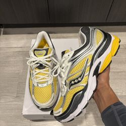 Saucony ProGrid Omni 9 